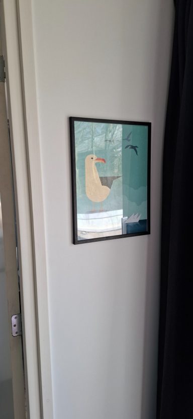 Schilderij van een meeuw.